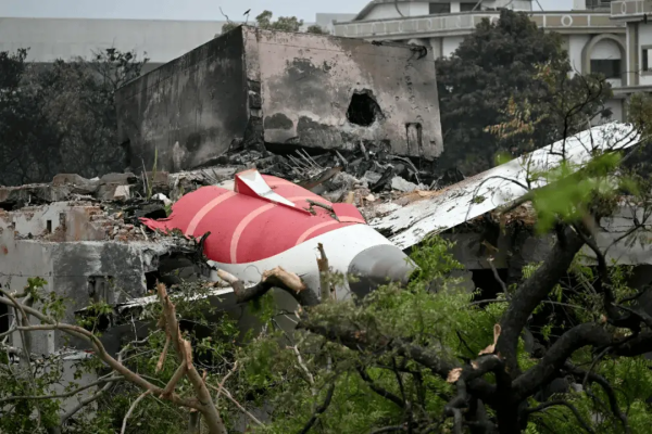 泓利财富 致270人死亡印航坠机原因公布: 燃油开关闭合, 是误操作还是故意